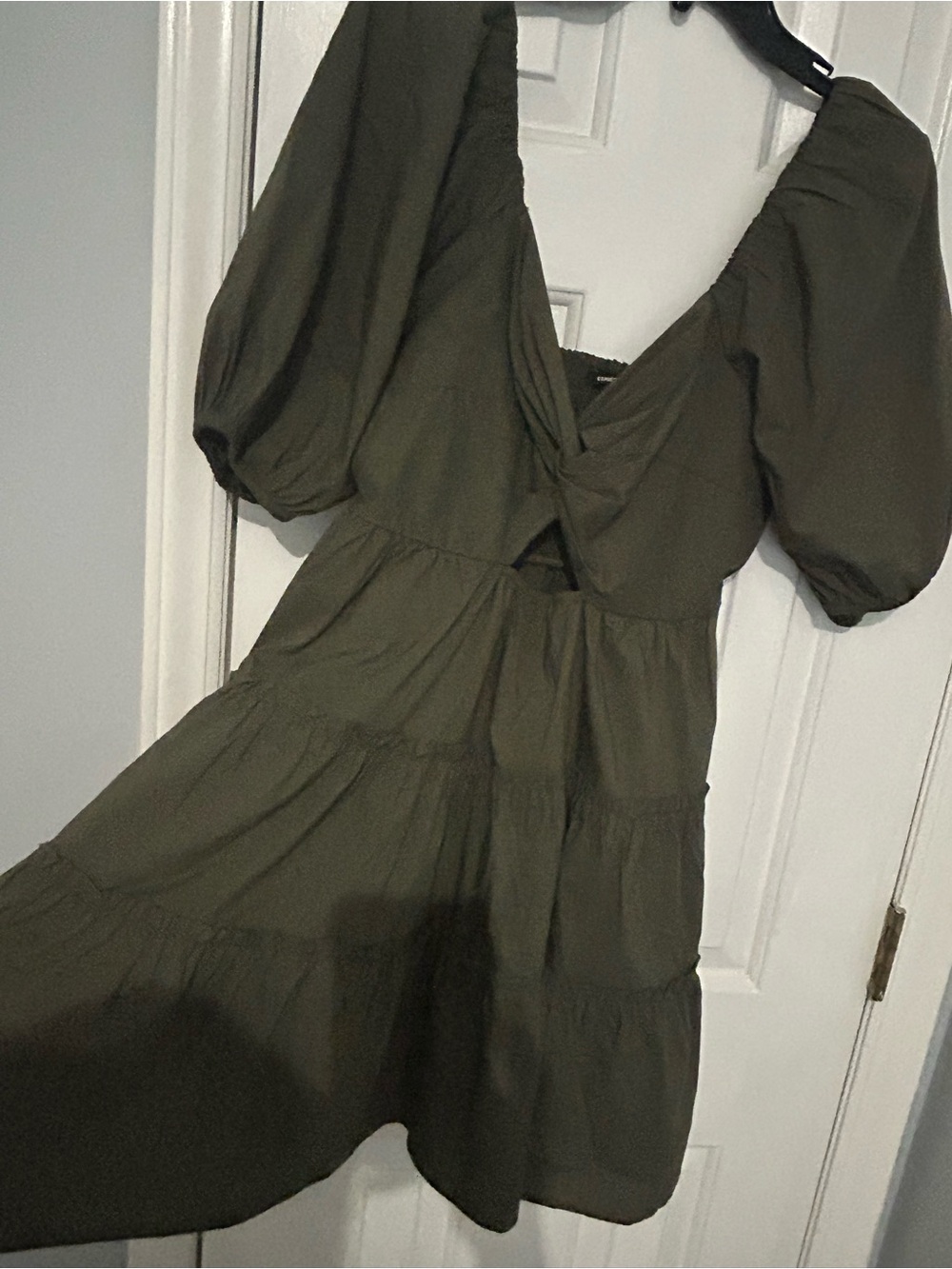 Express NTW Olive Puff-Sleeve Tiered Dress with pockets and cutout